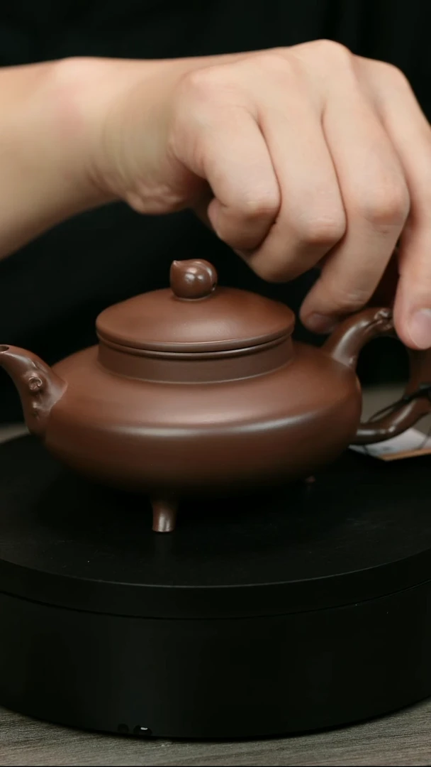 茶壶紫砂?*式H1746周卓琴寿桃炉鼎