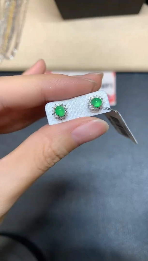 【闪购商品】翡翠耳饰18K金镶嵌【无鉴赏期