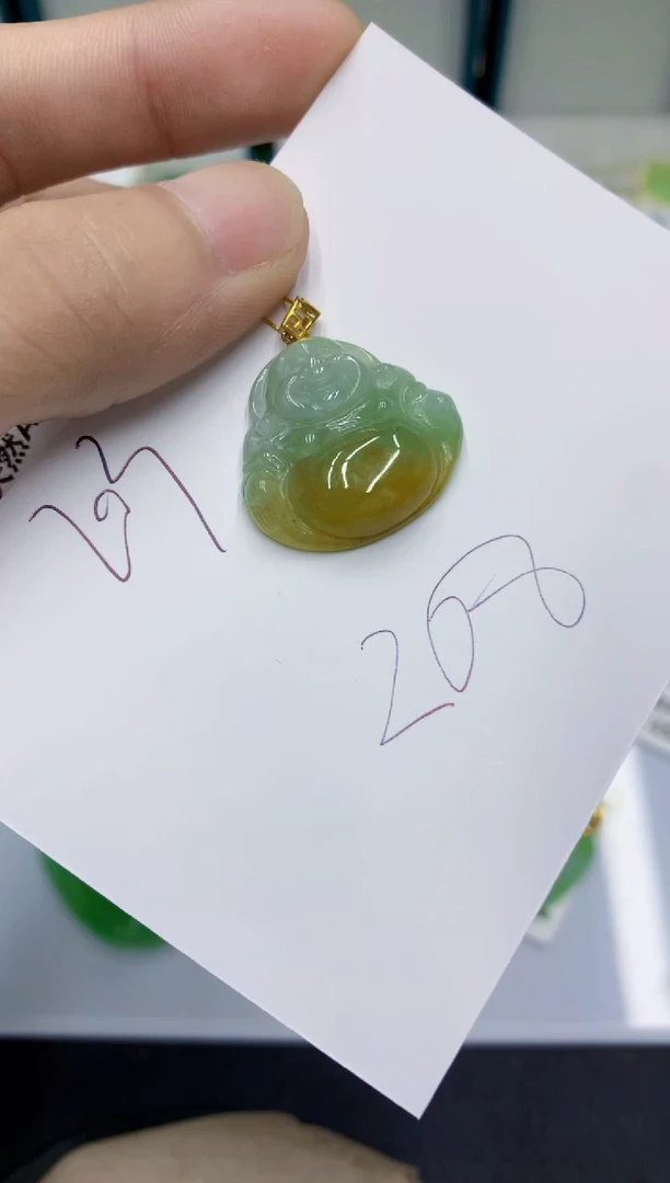 颈饰18K金镶嵌翡翠翡翠