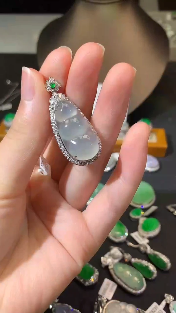 翡翠18K金镶嵌吊坠(不含链)吊坠