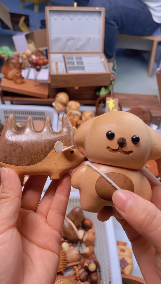 刺猬按摩梳+线条小狗