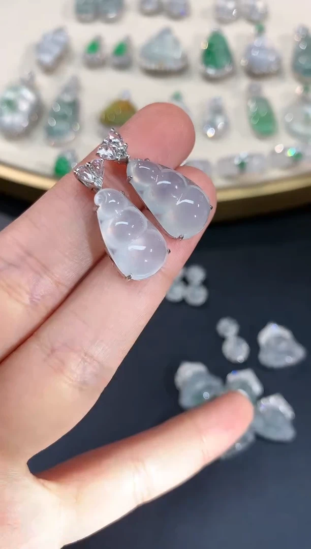 【闪购商品】翡翠吊坠(不含链)18K金镶嵌A80|3980多样性发货一件