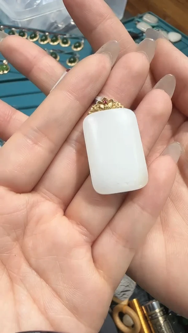 【闪购商品】和田玉吊坠/多样性发未镶嵌R214