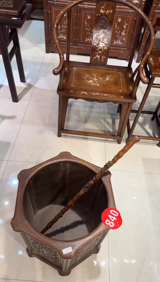 木木头款黄花梨文明杖368