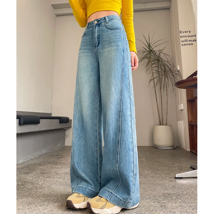 300斤大码窄版阔腿牛仔裤女秋新款高腰显瘦浅色超火直筒裤子长裤