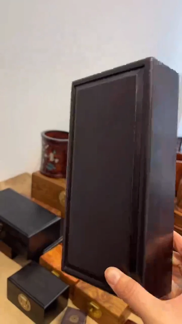【闪购商品】贡木紫檀素面机关盒