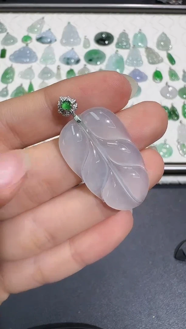 翡翠未镶嵌颈饰X0715-1501-636
