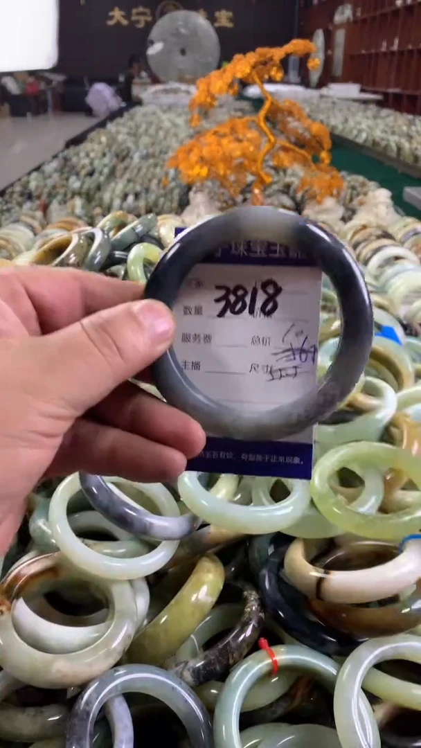 未镶嵌蛇纹石玉手镯3818