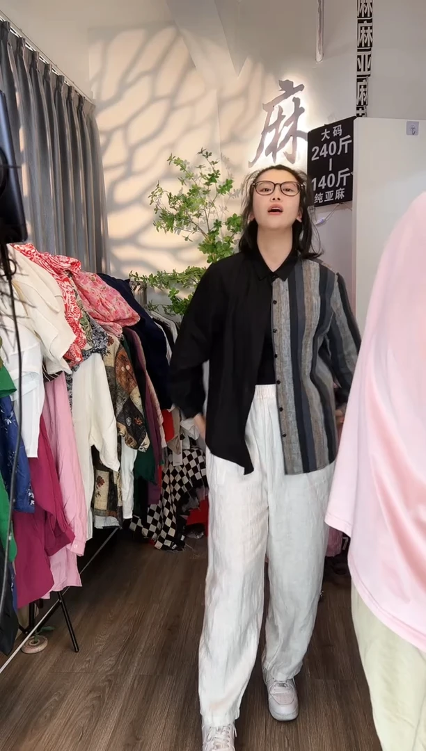 亚麻大码女装系列。