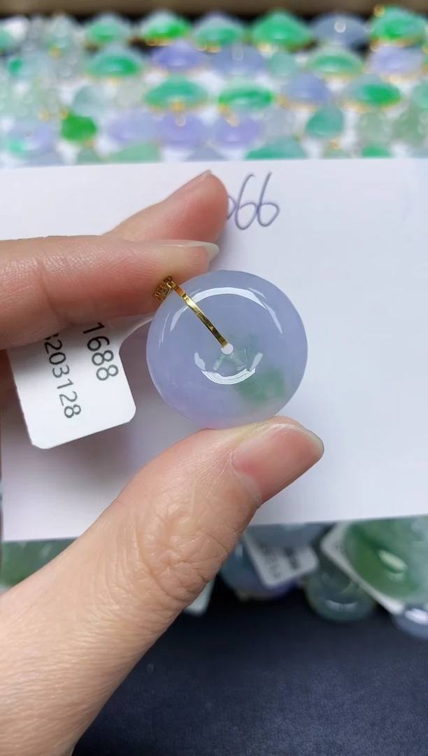 翡翠18K金镶嵌颈饰 天然缅甸翡翠A货