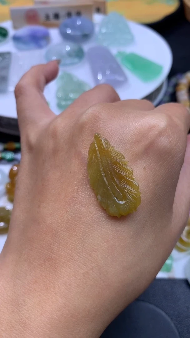 【闪购商品】定制翡翠未镶嵌翡翠