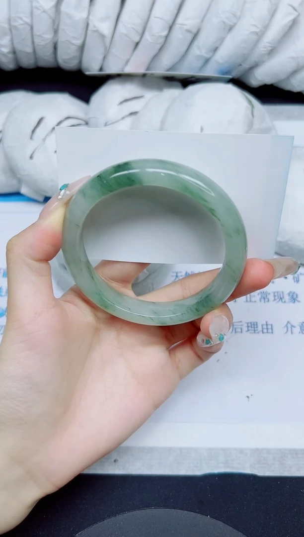 石英质玉手镯未镶嵌4/58