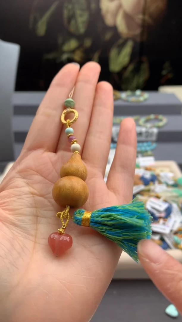 未镶嵌挂件南红玛瑙茜.E151