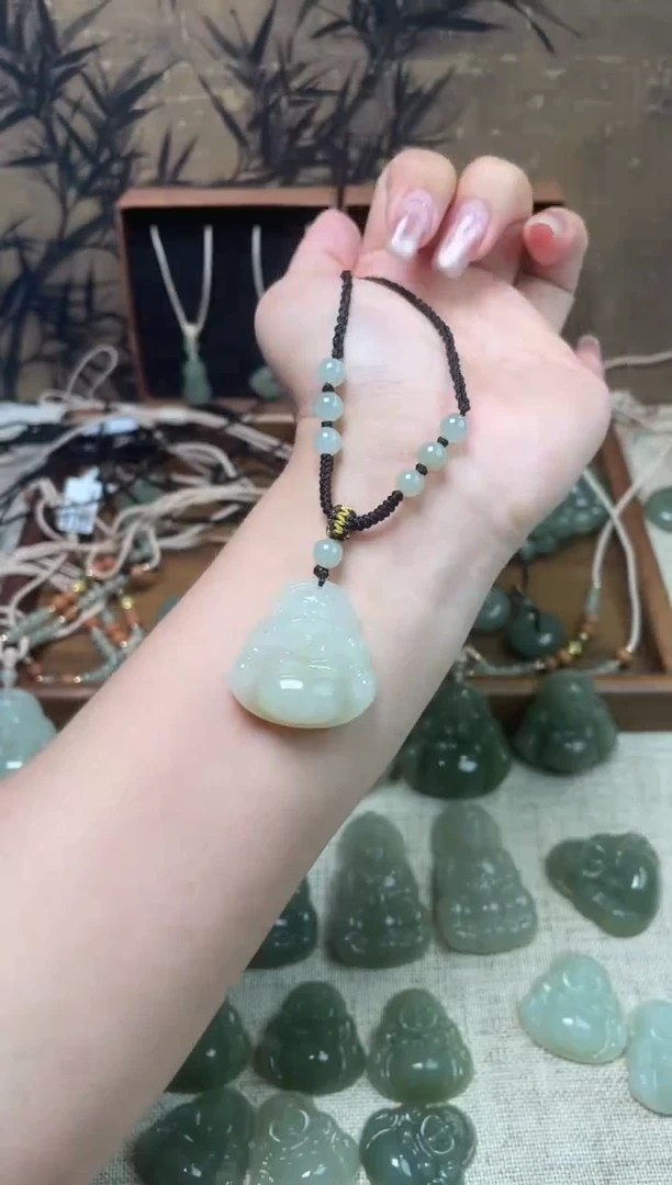 和田玉未镶嵌颈饰30