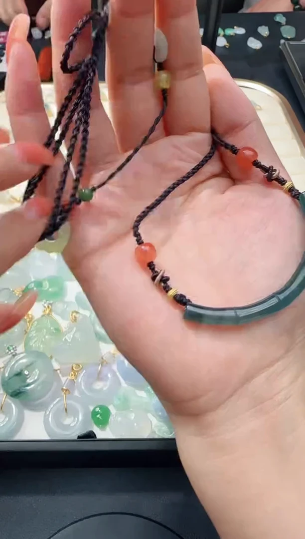 【闪购商品】翡翠颈饰未镶嵌TZG0115115