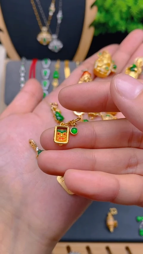 吊坠(不含链)银S925镶嵌翡翠扎吉拉母