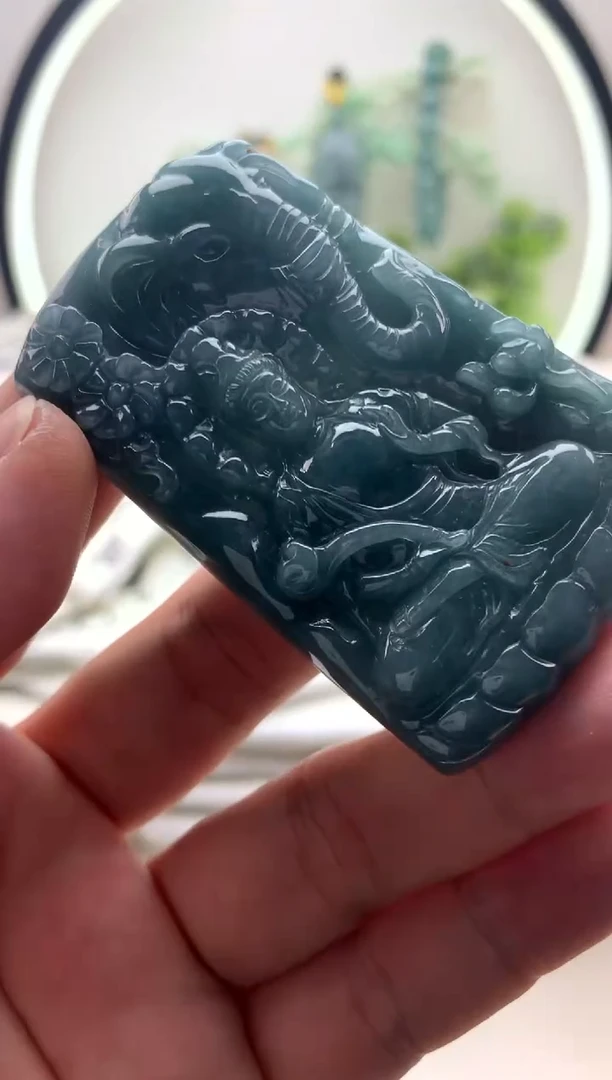 翡翠未镶嵌颈饰普贤