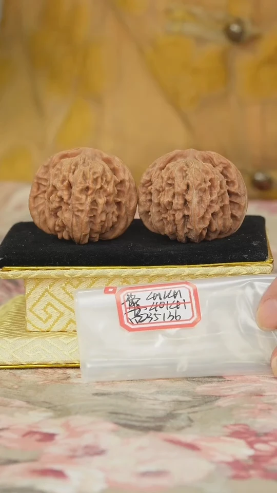 吊坠文玩核桃平谷四座楼
