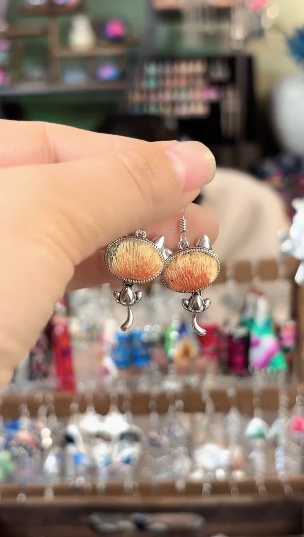 彩云南阁非遗老绣苗银饰品632