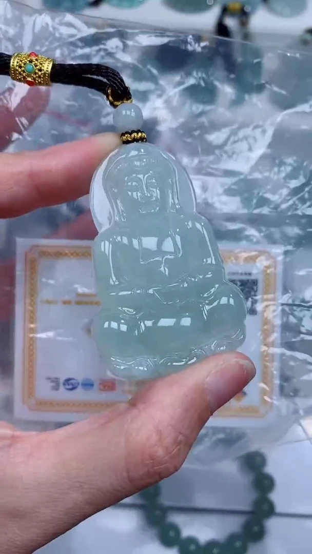 颈饰未镶嵌翡翠吊坠
