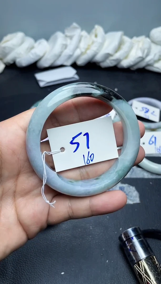 未镶嵌手镯翡翠160