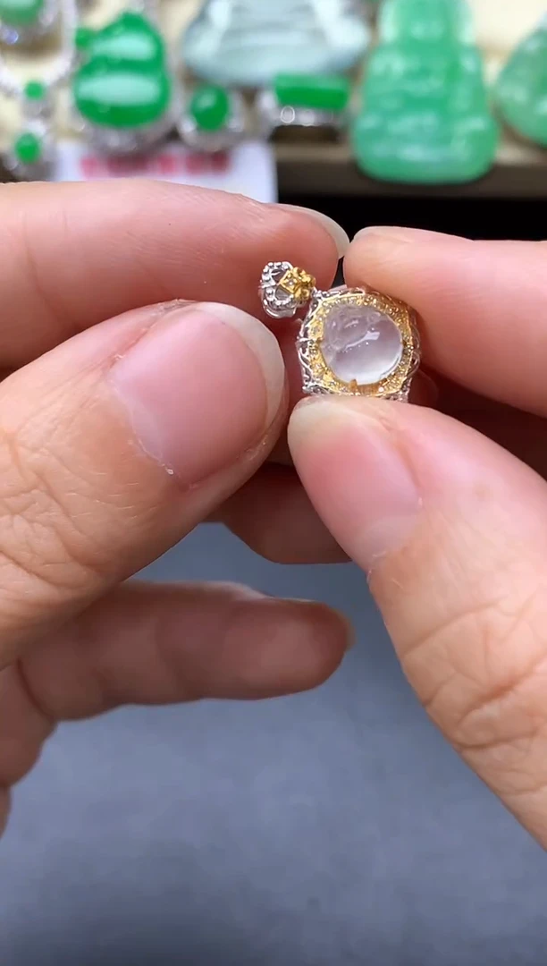 颈饰18K金镶嵌翡翠345-中国好珍宝