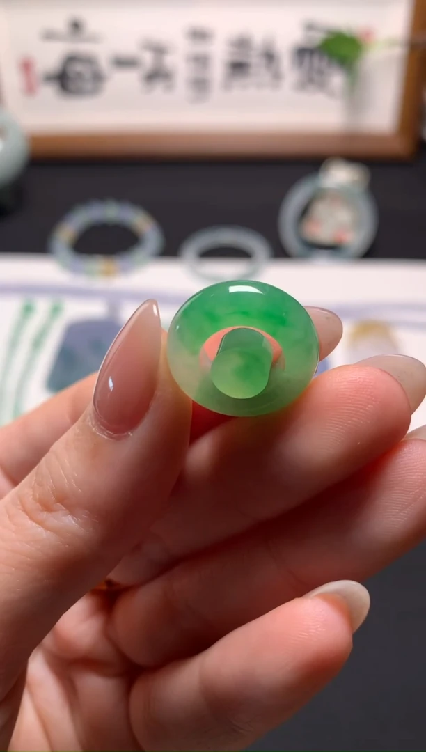 未镶嵌定制翡翠0265865298  18.8*5.9