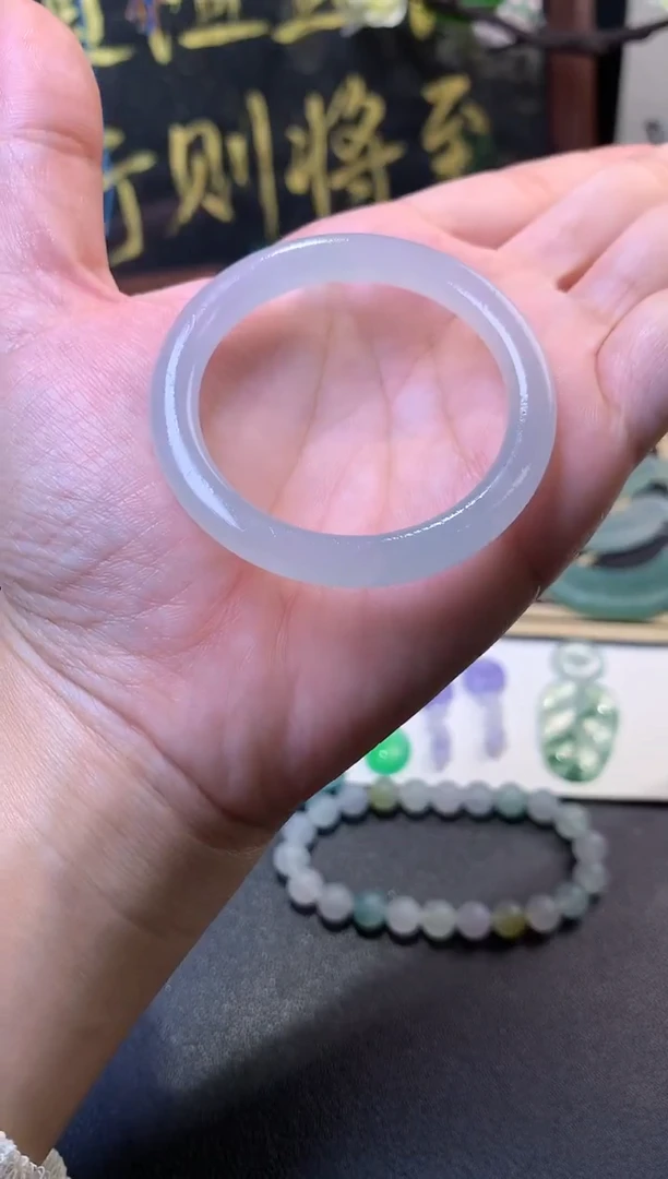 未镶嵌定制翡翠毛货