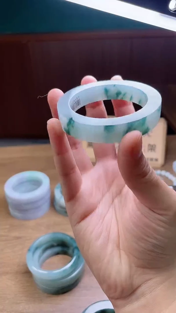 定制翡翠手镯未镶嵌禾*定制