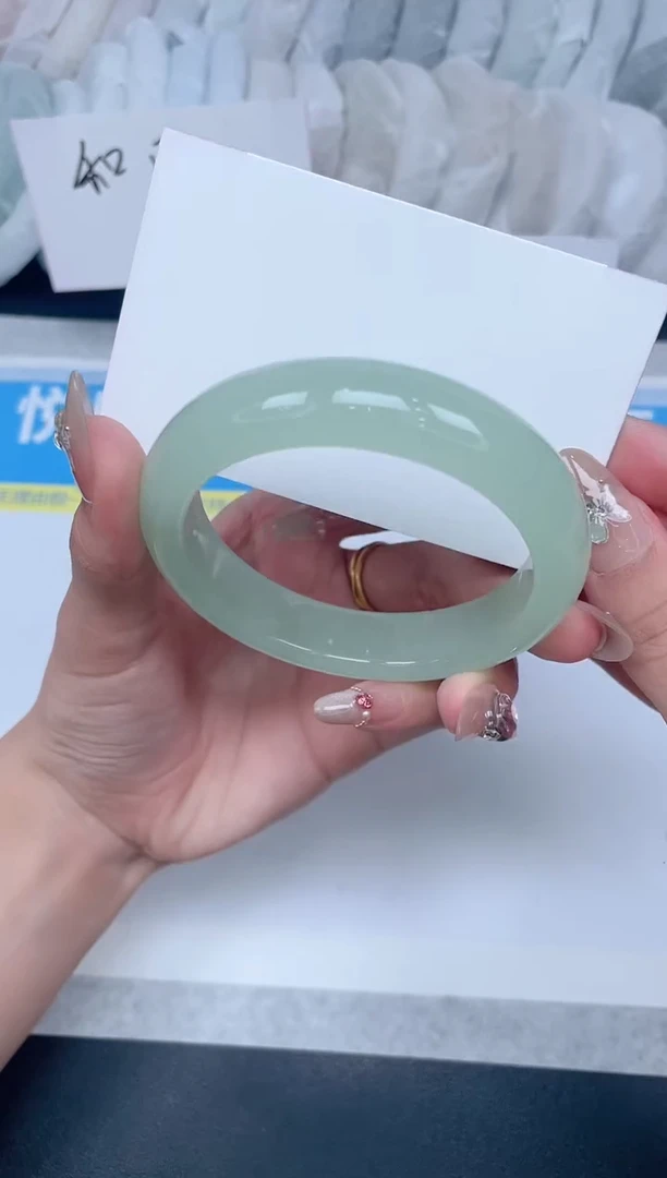 石英质玉手镯未镶嵌A74-58.4