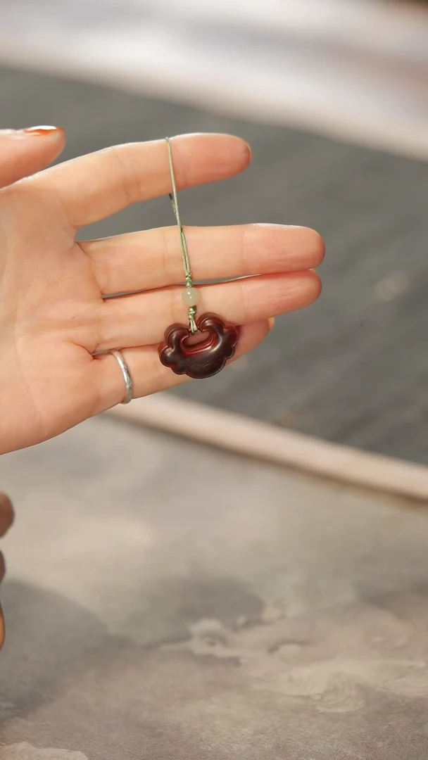 【闪购商品】檀香紫檀（小叶紫檀）木雕琴料如意吊坠