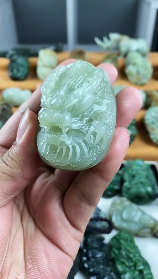 未镶嵌和田玉把件1