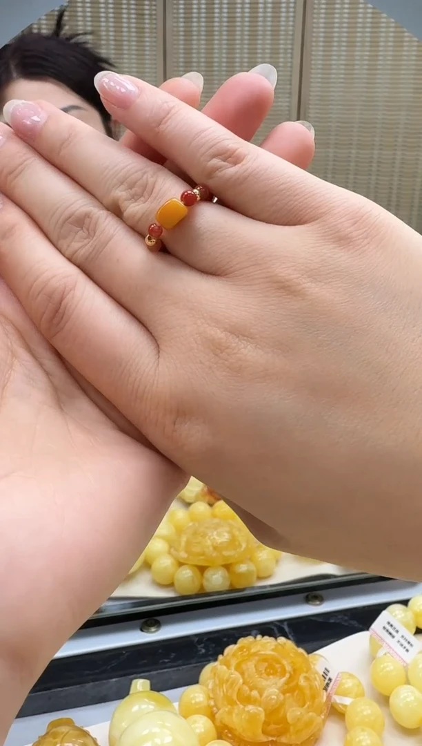 未镶嵌颈饰琥珀多样性发一