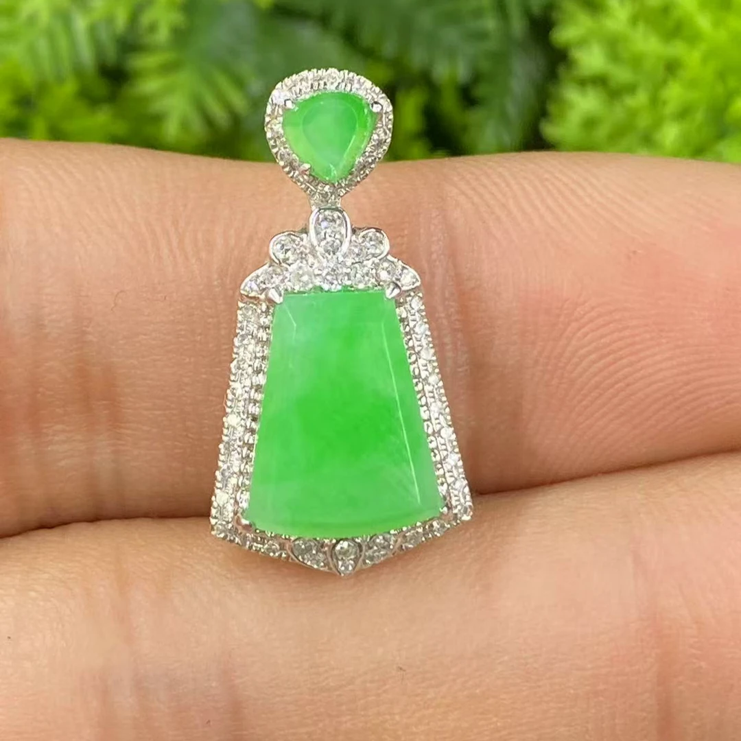 新春大集翡翠吊坠（不含链）18k金镶嵌--无事牌3802B4