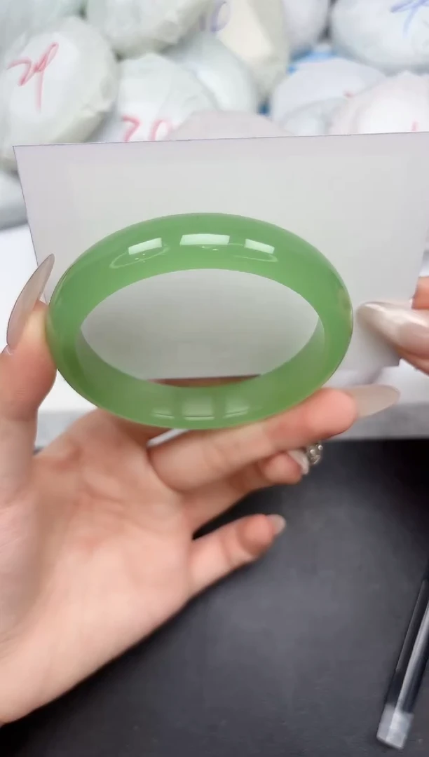 未镶嵌手镯石英质玉97-61-62