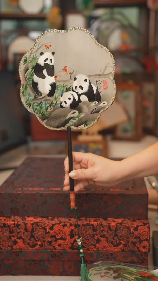 扇子折扇 苏绣绣花吊坠非遗
