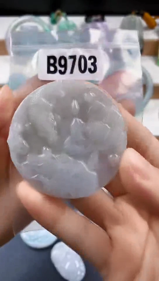 颈饰未镶嵌翡翠天然翡翠吊坠挂件