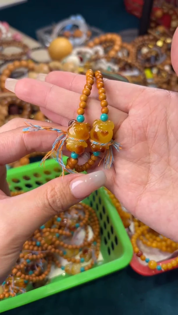 【闪购商品】蜜蜡手链未镶嵌  蜜蜡熊单圈