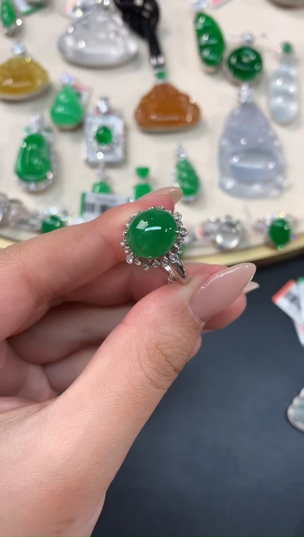 【闪购商品】翡翠戒指18K金镶嵌A291|9999