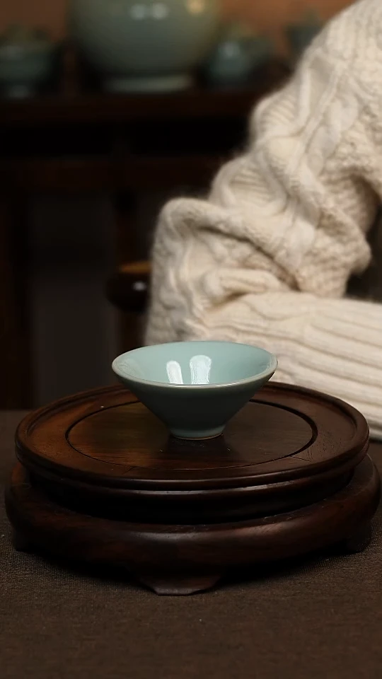 瓷片天青色斗笠杯60ml微瑕不带礼盒