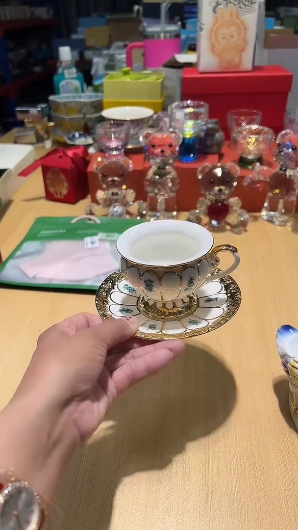 瓷片碗碟好物一件不留@@1