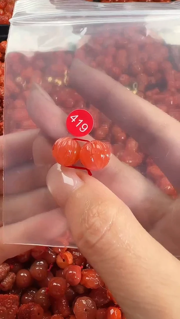 颈饰未镶嵌南红玛瑙1