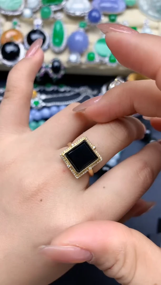 颈饰18K金镶嵌翡翠332-中国好珍宝