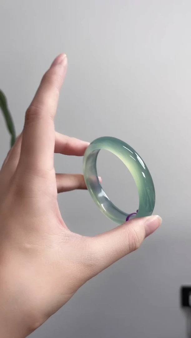 玛瑙/玉髓手镯未镶嵌56圈