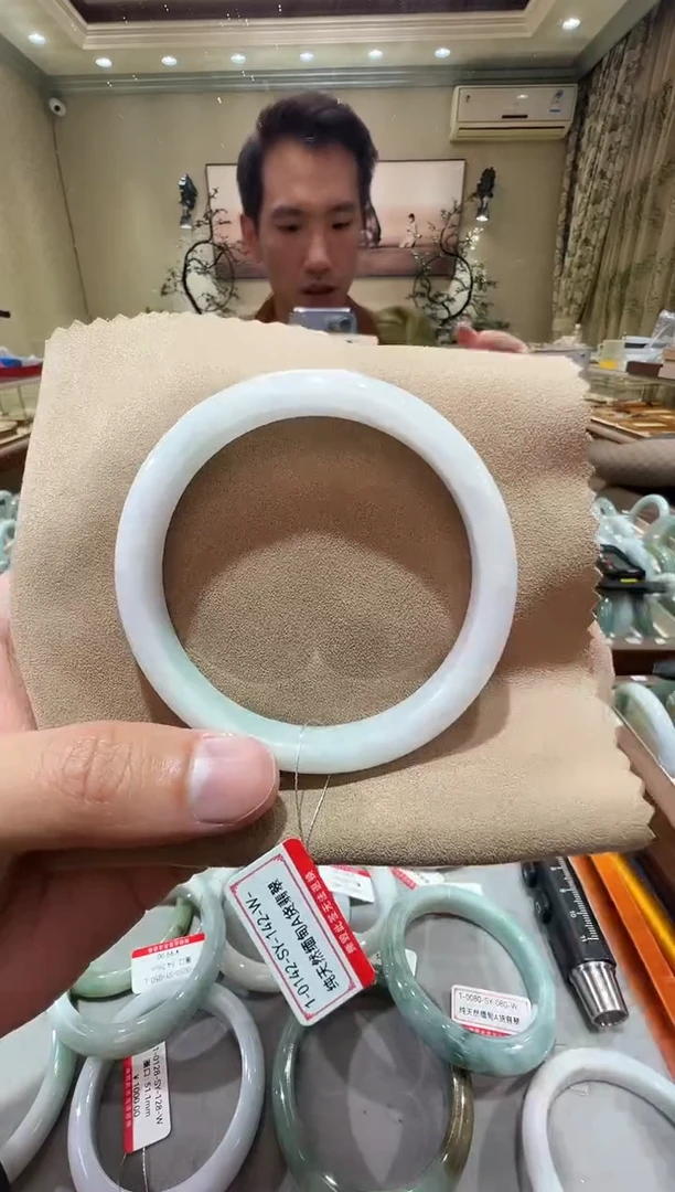 未镶嵌手镯翡翠-纯天然缅甸A货翡翠手镯-60-61mm-1-142号