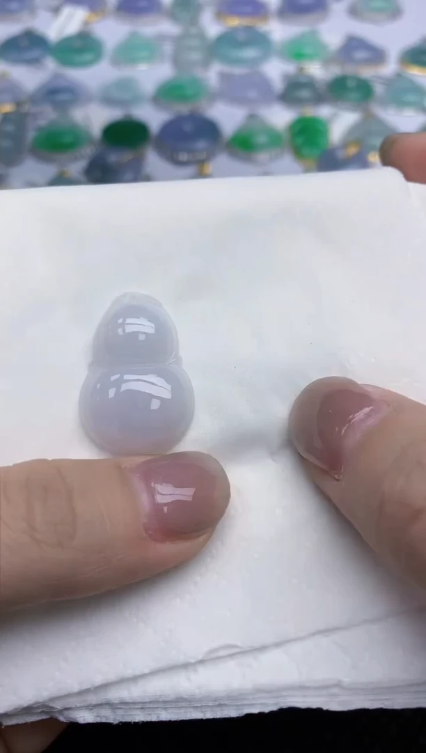【闪购商品】翡翠颈饰未镶嵌天然翡翠A货