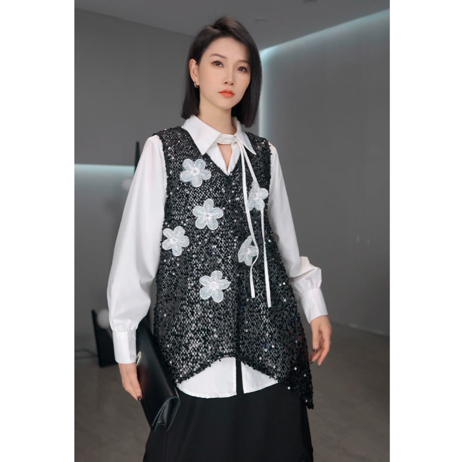 鑫鑫立体花朵亮片背心女装2025夏季新款宽松百搭V领镂空马甲L8665