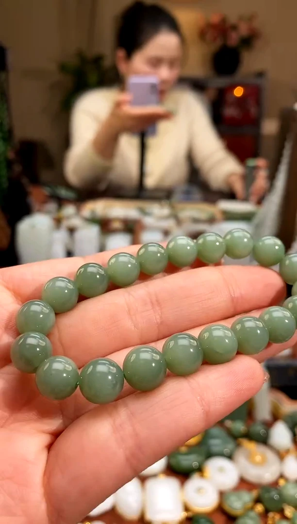 未镶嵌手链和田玉.