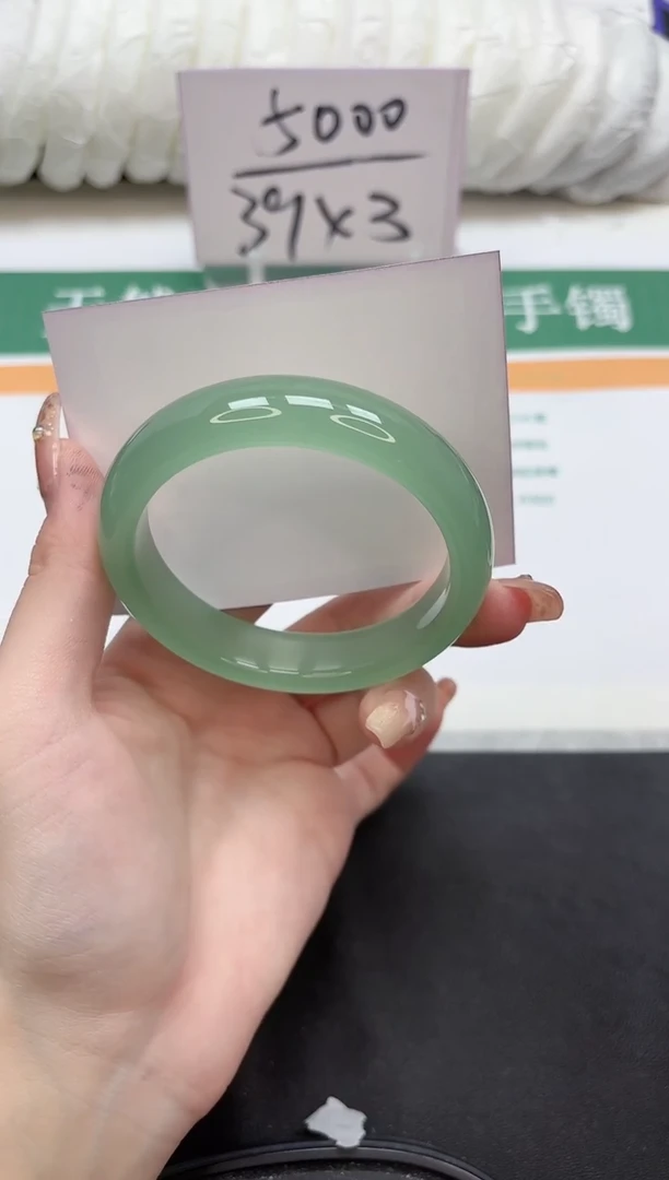 未镶嵌手镯石英质玉98-58