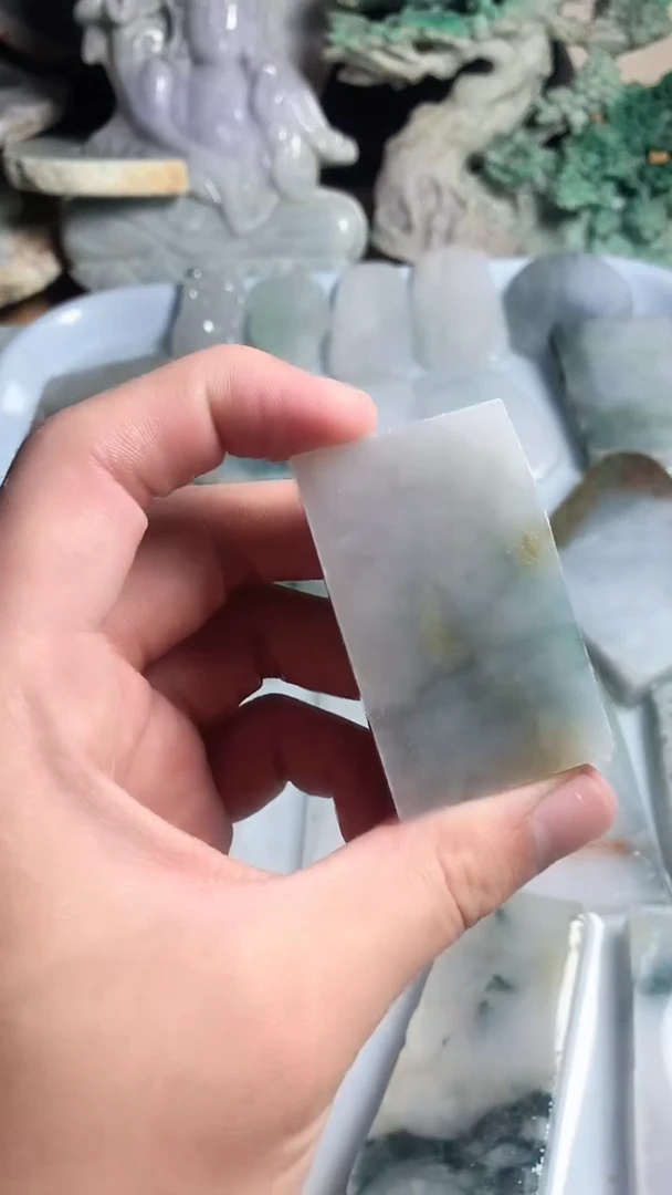 翡翠未镶嵌颈饰翡翠A货 包工